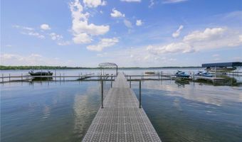 1321 S Darling Dr NW, Alexandria, MN 56308