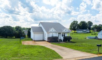 215 Upland View Dr, Boiling Springs, SC 29316