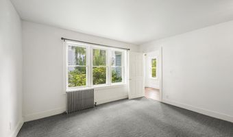 9 Pleasant St, Bath, ME 04530
