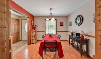 42 Lee Dr, Albion, ME 04910