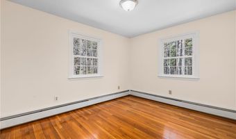 35 Hallville Rd, Exeter, RI 02822