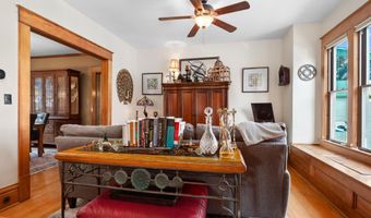 815 Midway Dr, Auburn, IN 46706
