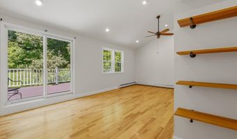191 Stanavage Rd, Colchester, CT 06415