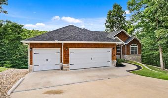 25 Halifax Ln, Bella Vista, AR 72714