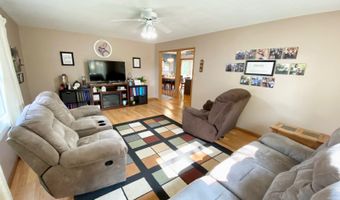 205 5th Ave NW, Bowman, ND 58623