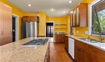 120 Smith St, Cranston, RI 02905