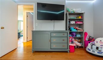 111 Belgium St, Cranston, RI 02920