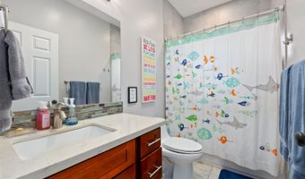 66-166 Waialua Beach Rd A, Haleiwa, HI 96712