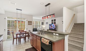 308 Hawthorne Ln, Barnegat, NJ 08005