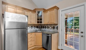 13 Powell Ave, Atlantic Highlands, NJ 07716