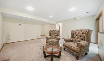 12568 Everest Ct E, Apple Valley, MN 55124