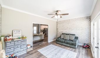 619 Crestman Dr, Arab, AL 35016