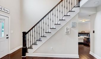 77 Warren Dr, Aberdeen, NJ 07747