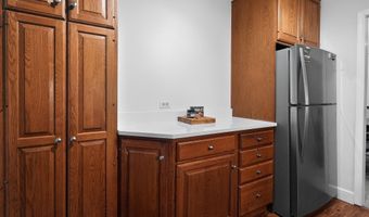 7551 SPRING LAKE Dr D-1, Bethesda, MD 20817