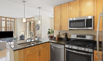 820 N POLLARD St 511, Arlington, VA 22203