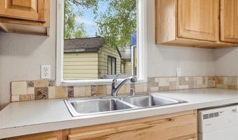 2101 Roosevelt Dr, Anchorage, AK 99517