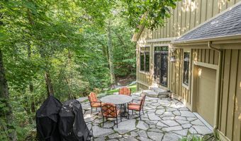 4850 Catamount Trl NE, Ada, MI 49301