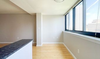 9 Hawthorne Place 11J, Boston, MA 02114
