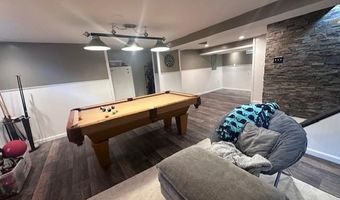 1102 10th St NW, Austin, MN 55912