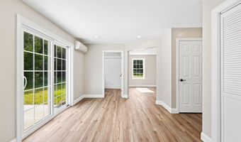 17 Coopers Trl, Arundel, ME 04046