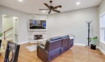 1506 W NORTHWEST Hwy, Arlington Heights, IL 60004