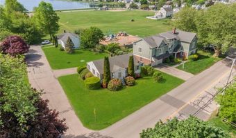 175 Kay St, Newport, RI 02840