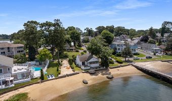 15 River Rd, Branford, CT 06405