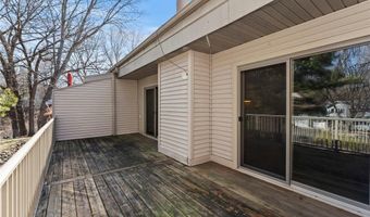 8405 137th Ct, Apple Valley, MN 55124