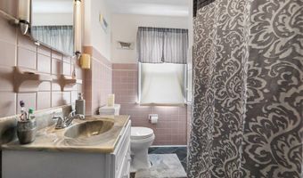 2144 Ridgewood Ave, Alliance, OH 44601