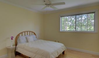 9 Southwind Dr 9, Burlington, VT 05401
