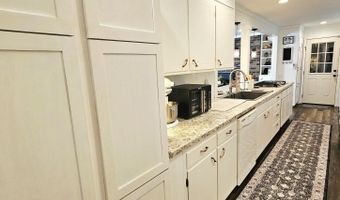 730 E 17th Street Pl, Baxter Springs, KS 66713