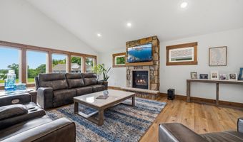 1515 Geneva Rd NE, Alexandria, MN 56308