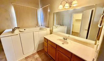 9340 W WENDEN Dr, Arizona City, AZ 85123