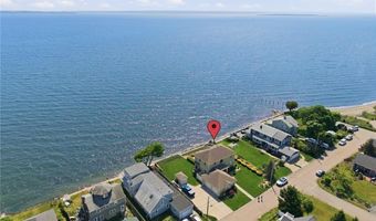 25 Narragansett St, North Kingstown, RI 02852