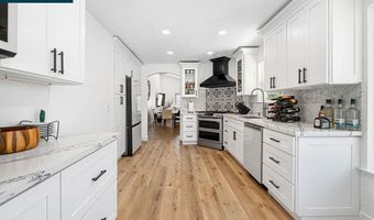 640 Elsa Dr, Santa Rosa, CA 95407