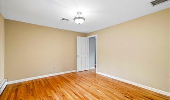 61 Kimberly Ln, Cranston, RI 02921