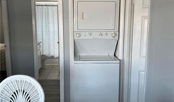 4 Angell Rd, Narragansett, RI 02882
