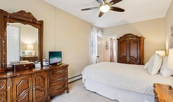 15 5th Ave, Avenel, NJ 07001