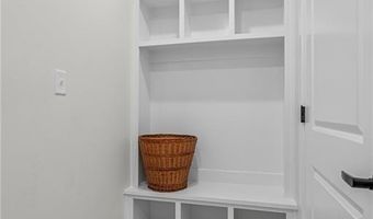 1020 Hunter Dr, Barling, AR 72923