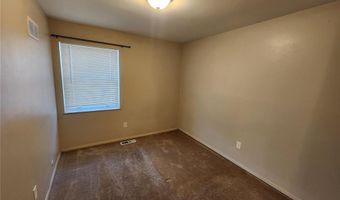 815 Portsdown Rd, Ballwin, MO 63011