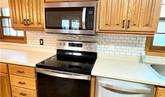 429 E Rooney Ave, Appleton, MN 56208