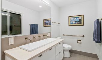 8004 PARK OVERLOOK Dr, Bethesda, MD 20817