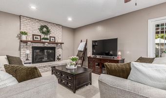 2610 W CURRY St, Chandler, AZ 85224
