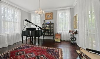 717 Camelia Ave, Baton Rouge, LA 70806