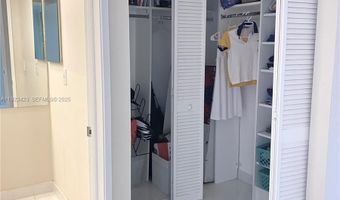 19195 NE 36th Ct 402, Aventura, FL 33180