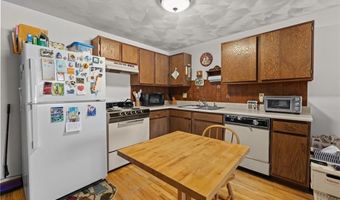 569 Smithfield Rd 24, North Providence, RI 02904