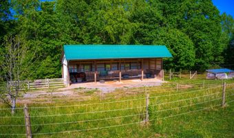 1043 Range Cemetery Rd, Allardt, TN 38504
