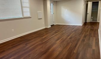 668 S ILLINOIS St, Arlington, VA 22204