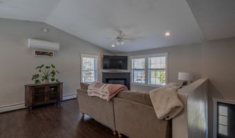 13 Benjamins Way, Bangor, ME 04401