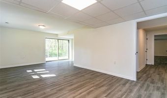 905 Northdale Dr, Alton, IL 62002